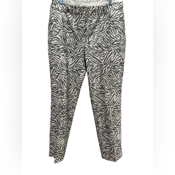 Fairway & Greene Black and White Women’s Golf Pants with Zebra Print. Size 10 - Picture 1 of 6